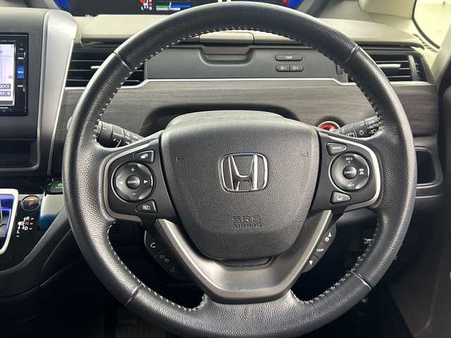 ホンダ フリード＋ ハイブリット EX 福島県 2017(平29)年 9.1万km クリスタルブラックパール /禁煙車//レーダークルーズコントロール//衝突被害軽減システム//レーンキープアシスト//バックカメラ//ビルトインETC//ドライブレコーダー//シートヒーター(D/N)//ハーフレザーシート//両側パワースライドドア//社外アルミホイール//純正フロアマット//純正ナビ//Bluetooth//フルセグテレビ//スマートキー//プッシュスタート