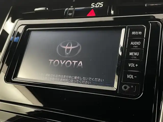 トヨタ ハリアー プレミアム 埼玉県 2018(平30)年 2.4万km ホワイトパールクリスタルシャイン 純正７インチナビ　バックカメラ　ワンセグＴＶ　Ｂｌｕｅｔｏｏｔｈ　ビルトインＥＴＣ　レーダークルーズコントロール　スペアキー　パワーシート　ハーフレザーシート　パワーバックドア　オートハイビーム