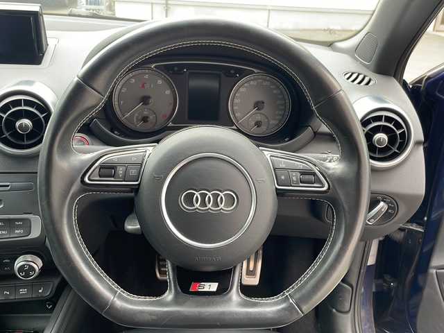 アウディ Ｓ１ 富山県 2016(平28)年 5.9万km スクーバブルーメタリック 4WD/純正ナビ/ドライブレコーダー(前後)/ETC/シートヒーター(前席)/ステアリングスイッチ/クリアランスリナー/横滑り防止/ドライブセレクト/純正フロアマット/オートライト/電格ミラー