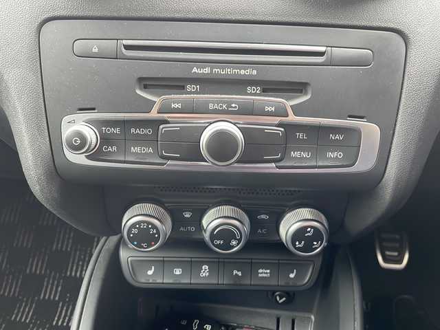 アウディ Ｓ１ 富山県 2016(平28)年 5.9万km スクーバブルーメタリック 4WD/純正ナビ/ドライブレコーダー(前後)/ETC/シートヒーター(前席)/ステアリングスイッチ/クリアランスリナー/横滑り防止/ドライブセレクト/純正フロアマット/オートライト/電格ミラー