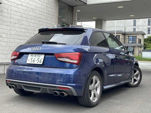 アウディ Ｓ１ 富山県 2016(平28)年 5.9万km スクーバブルーメタリック 4WD/純正ナビ/ドライブレコーダー(前後)/ETC/シートヒーター(前席)/ステアリングスイッチ/クリアランスリナー/横滑り防止/ドライブセレクト/純正フロアマット/オートライト/電格ミラー
