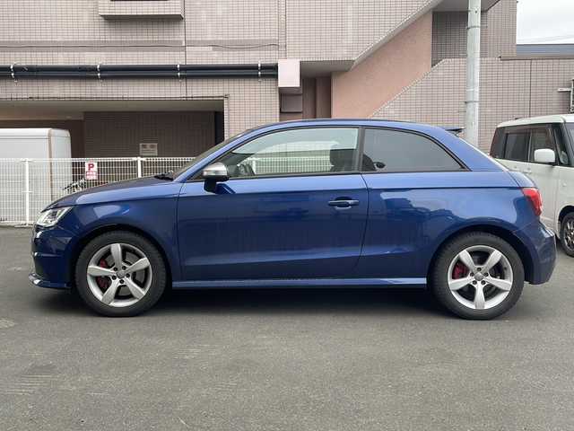 アウディ Ｓ１ 富山県 2016(平28)年 5.9万km スクーバブルーメタリック 4WD/純正ナビ/ドライブレコーダー(前後)/ETC/シートヒーター(前席)/ステアリングスイッチ/クリアランスリナー/横滑り防止/ドライブセレクト/純正フロアマット/オートライト/電格ミラー