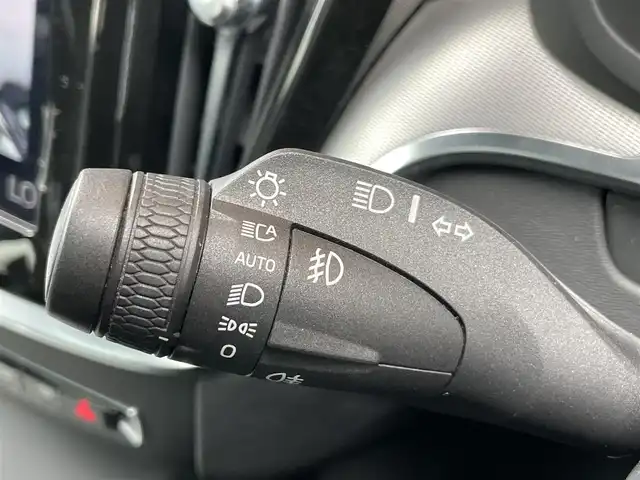 ボルボ Ｖ６０ クロスカントリー T5 AWD プロ 鹿児島県 2019(令1)年 4.6万km 黒 禁煙車/ワンオーナー/パノラマルーフ/純正ナビ/フルセグ/全周囲カメラ/純正19インチアルミホイール/レザーシート/パワーバックドア/ヘッドアップディスプレイ