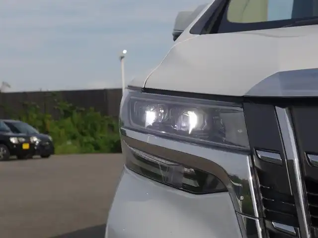 トヨタ アルファード X 山形県 2022(令4)年 9万km ホワイトパールクリスタルシャイン 4WD/衝突被害軽減システム/純正メモリナビ/　　【BT USB AM/FM】/バックカメラ/両側パワースライドドア/レーダークルーズコントロール/LEDオートヘッドライト/純正16インチアルミホイール/アイドリングストップ/コーナーセンサー/ステアリングスイッチ/MTモード付AT/電動格納ウィンカーミラー/フォグランプ/WAAC/スマートキー/ETC