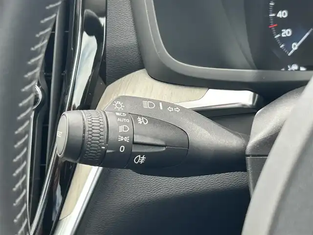 ボルボ Ｓ６０ T5 インスクリプション 愛知県 2020(令2)年 4.9万km ワイン 純正ナビ/TV/BT/USB/ハーマンカードンサウンドシステム/全方位カメラ/ETC/純正18インチAW/パーキングアシスト/クルーズコントロール/クリアランスソナー /ブラインドスポットモニター/ヘッドアップディスプレイ/前後ドライブレコーダー/黒レザーシート/前席メモリー付きパワーシート/前席シートヒーター /エアシート/アクティブベンディングライト/フロアマット