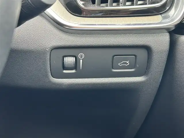 ボルボ Ｓ６０ T5 インスクリプション 愛知県 2020(令2)年 4.9万km ワイン 純正ナビ/TV/BT/USB/ハーマンカードンサウンドシステム/全方位カメラ/ETC/純正18インチAW/パーキングアシスト/クルーズコントロール/クリアランスソナー /ブラインドスポットモニター/ヘッドアップディスプレイ/前後ドライブレコーダー/黒レザーシート/前席メモリー付きパワーシート/前席シートヒーター /エアシート/アクティブベンディングライト/フロアマット
