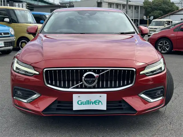 ボルボ Ｓ６０ T5 インスクリプション 愛知県 2020(令2)年 4.9万km ワイン 純正ナビ/TV/BT/USB/ハーマンカードンサウンドシステム/全方位カメラ/ETC/純正18インチAW/パーキングアシスト/クルーズコントロール/クリアランスソナー /ブラインドスポットモニター/ヘッドアップディスプレイ/前後ドライブレコーダー/黒レザーシート/前席メモリー付きパワーシート/前席シートヒーター /エアシート/アクティブベンディングライト/フロアマット