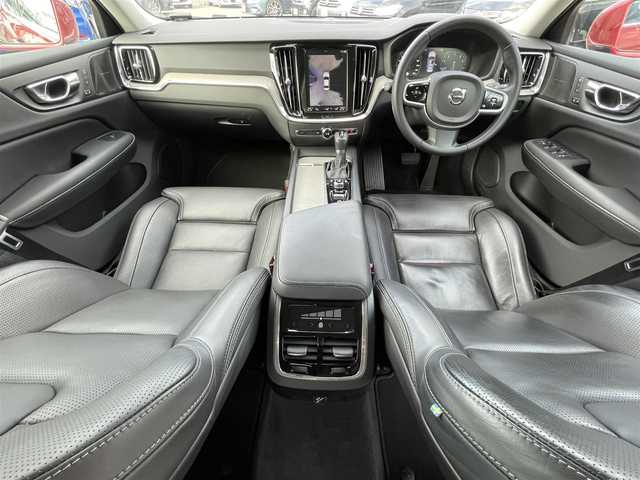 ボルボ Ｓ６０ T5 インスクリプション 愛知県 2020(令2)年 4.9万km ワイン 純正ナビ/TV/BT/USB/ハーマンカードンサウンドシステム/全方位カメラ/ETC/純正18インチAW/パーキングアシスト/クルーズコントロール/クリアランスソナー /ブラインドスポットモニター/ヘッドアップディスプレイ/前後ドライブレコーダー/黒レザーシート/前席メモリー付きパワーシート/前席シートヒーター /エアシート/アクティブベンディングライト/フロアマット