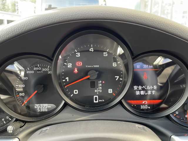 ポルシェ ９１１ カレラ 山形県 2019(令1)年 2.7万km ピュアホワイト 水平対向３Ｌ６気筒ツインターボ／３７０ｐｓ/７速ＰＤＫ/パドルシフト/黒本革シート（ヒーター付きパワーシート）　/純正１９インチＡＷ　/電動可変リアスポイラー/純正ナビ/バックカメラ/アダプティブクルーズコントロール/H.I.D./前後クリアランスソナー/前方ドライブレコーダー/ETC２．０/保証書/取扱説明書/スペアキーx1