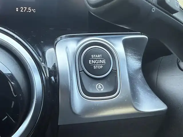 メルセデス・ベンツ ＧＬＢ２００ｄ 愛知県 2021(令3)年 8.5万km 青Ｍ /ワンオーナー車//純正メモリナビ//AM/FM/BT/フルセグ/USB//レーダーセーフティパッケージ//３６０°カメラシステム//ルーフレール//レーダークルーズコントロール//アクティブレーンキープアシスト//アクティブステアリングアシスト//道路標識アシスト//アテンションアシスト//パークとろにっく//レーンチェンジアシスト//ETC2.0//置くだけ充電//オートLEDヘッドライト//フロントフォグ/リアフォグ//オートワイパー//D席メモリ付きパワーシート//前席パワーシート、シートヒーター//電動パーキングブレーキ//純正ドライブレコーダー//パドルシフト//ステアリングスイッチ//オートリトラクタブルウィンカーミラー//電動チルト＆テレスコピックステアリング//プッシュスタート//スマートキー//スペアキー//保証書//取扱説明書