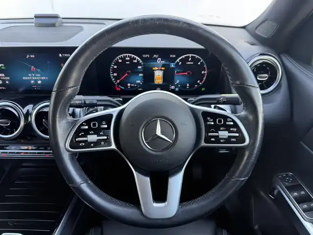 メルセデス・ベンツ ＧＬＢ２００ｄ 愛知県 2021(令3)年 8.5万km 青Ｍ /ワンオーナー車//純正メモリナビ//AM/FM/BT/フルセグ/USB//レーダーセーフティパッケージ//３６０°カメラシステム//ルーフレール//レーダークルーズコントロール//アクティブレーンキープアシスト//アクティブステアリングアシスト//道路標識アシスト//アテンションアシスト//パークとろにっく//レーンチェンジアシスト//ETC2.0//置くだけ充電//オートLEDヘッドライト//フロントフォグ/リアフォグ//オートワイパー//D席メモリ付きパワーシート//前席パワーシート、シートヒーター//電動パーキングブレーキ//純正ドライブレコーダー//パドルシフト//ステアリングスイッチ//オートリトラクタブルウィンカーミラー//電動チルト＆テレスコピックステアリング//プッシュスタート//スマートキー//スペアキー//保証書//取扱説明書