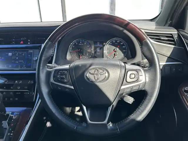 トヨタ ハリアー プレミアム 大阪府 2016(平28)年 7.4万km ホワイトパールクリスタルシャイン トヨタセーフティセンス/・アダプティクブクルーズコントロール/・プリクラッシュセーフティ/・レーンアシスト/・インテリジェントクリアランスソナー/・クリアランスソナー/・オートマチックハイビーム/社外ナビ　carrozzeriaナビ/・Bluetooth/フルセグTV/CD/DVD/USB/ラジオ/主要装備/・横滑り防止装置/・合皮シート/・D席パワーシート/・LEDヘッドライト/・フォグランプ/・nanoe/・ステアリングリモコン/・ドライブレコーダー前/・ETC