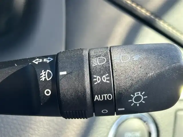 トヨタ ハリアー プレミアム 大阪府 2016(平28)年 7.4万km ホワイトパールクリスタルシャイン トヨタセーフティセンス/・アダプティクブクルーズコントロール/・プリクラッシュセーフティ/・レーンアシスト/・インテリジェントクリアランスソナー/・クリアランスソナー/・オートマチックハイビーム/社外ナビ　carrozzeriaナビ/・Bluetooth/フルセグTV/CD/DVD/USB/ラジオ/主要装備/・横滑り防止装置/・合皮シート/・D席パワーシート/・LEDヘッドライト/・フォグランプ/・nanoe/・ステアリングリモコン/・ドライブレコーダー前/・ETC