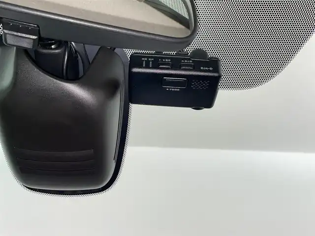 日産 セレナ X V 埼玉県 2020(令2)年 6.6万km ブリリアントホワイトパール ワンオーナー/純正SＤナビ（SDナビ為動作確認未）/純正フリップダウンモニター/両側パワースライドドア/エマージェンシーブレーキ/LDW/BSW/ビルドインETC/純正ドラレコ/前後コーナーセンサー