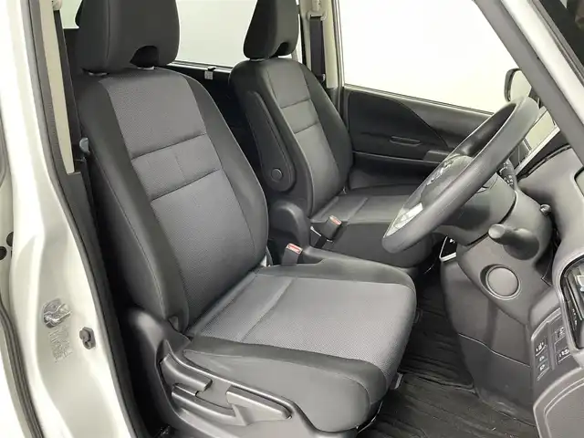 日産 セレナ X V 埼玉県 2020(令2)年 6.6万km ブリリアントホワイトパール ワンオーナー/純正SＤナビ（SDナビ為動作確認未）/純正フリップダウンモニター/両側パワースライドドア/エマージェンシーブレーキ/LDW/BSW/ビルドインETC/純正ドラレコ/前後コーナーセンサー
