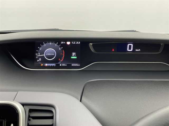 日産 セレナ X V 埼玉県 2020(令2)年 6.6万km ブリリアントホワイトパール ワンオーナー/純正SＤナビ（SDナビ為動作確認未）/純正フリップダウンモニター/両側パワースライドドア/エマージェンシーブレーキ/LDW/BSW/ビルドインETC/純正ドラレコ/前後コーナーセンサー