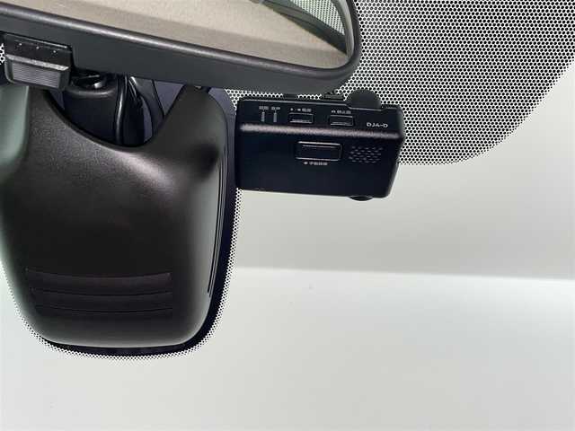 日産 セレナ X V 埼玉県 2020(令2)年 6.6万km ブリリアントホワイトパール ワンオーナー/純正SＤナビ（SDナビ為動作確認未）/純正フリップダウンモニター/両側パワースライドドア/エマージェンシーブレーキ/LDW/BSW/ビルドインETC/純正ドラレコ/前後コーナーセンサー