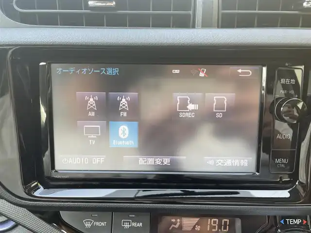 トヨタ アクア S 和歌山県 2015(平27)年 4.4万km ブラックマイカ ディーラー純正ナビ/（AM/FM/CD/DVD/SDREC/SD/ワンセグ・フルセグTV/Bluetooth）/ドライブレコーダー前/バックカメラ/純正ドアバイザー/純正マット/プッシュスタート/ETC/オートライト