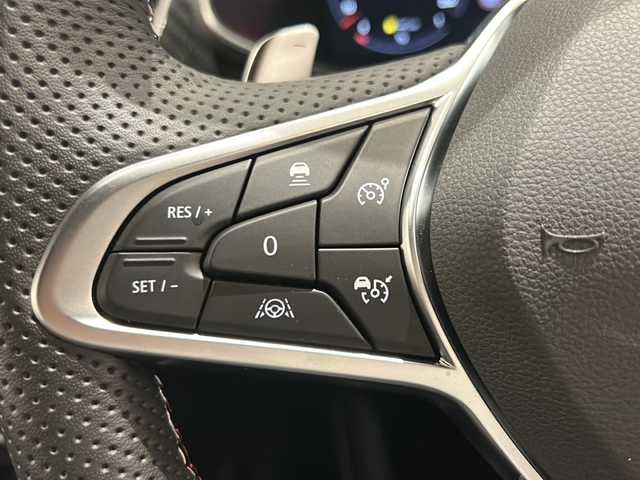 ルノー ルノー アルカナ RSライン マイルドハイブリッド 新潟県 2023(令5)年 0.7万km パール 9.3インチマルチメディアEASY LINK/-Android Auto/Apple Car Play/BT/ラジオ/AUX/360°ビューカメラ/ルノーマルチセンス/アクティブエマージェンシーブレーキ/レーンキープアシスト/レーンディパーチャーワーニング/セーフティーディスタンスワーニング/ブラインドスポットワーニング/トラフィックサインレコグニション/リアクロストラフィックアラート/イージーパーキングアシスト/オートハイ/ロービーム/パーキングセンサー/スピードリミッター/前後ドライブレコーダー/ハーフレザーシート/フロントシートヒーター/フロントパワーシート/ステアリングヒーター/純正18インチアルミホイール/LEDヘッドライト/パドルシフト/ETC