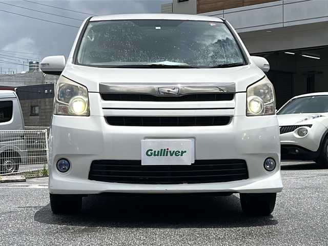 トヨタ ノア S Gエディション 沖縄県 2008(平20)年 14.9万km ホワイトパールクリスタルシャイン 社外ナビ　フルセグＴＶ　/バックカメラ　/社外ＥＴＣ　/レザー調シートカバー　/スマートキー