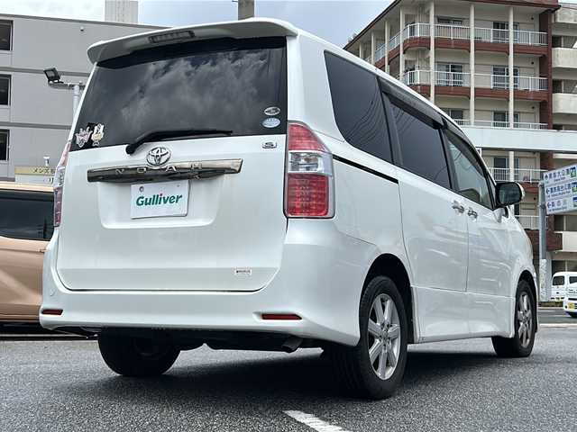 トヨタ ノア S Gエディション 沖縄県 2008(平20)年 14.9万km ホワイトパールクリスタルシャイン 社外ナビ　フルセグＴＶ　/バックカメラ　/社外ＥＴＣ　/レザー調シートカバー　/スマートキー