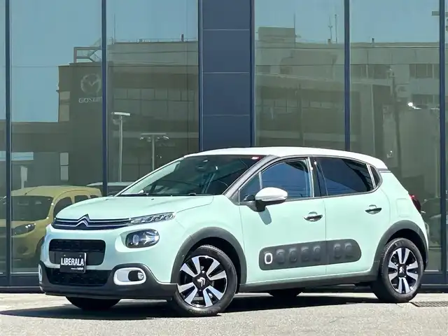 シトロエン Ｃ３ カラメルエディション 石川県 2020(令2)年 5.2万km 緑Ⅱ 純正メモリナビ/バックカメラ/AppleCarPlay/Bluetooth/USB/クルーズコントロール/電動格納ミラー/ブラインドスポットモニター/クリアランスソナー/オートライト/HIDヘッドライト/フォグランプ/ETC