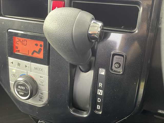 トヨタ タンク G－T 愛知県 2017(平29)年 5.5万km ファインブルーマイカメタリック /禁煙車//純正ナビ//ワンセグTV//ETC//バックカメラ//純正前方ドライブレコーダー//スマートアシストII//衝突回避支援ブレーキ//衝突警報機能//車線逸脱警報機能//誤発進抑制制御機能//後方誤発進抑制制御機能//先行車発進お知らせ機能//オートライト//両側電動スライドドア//フロントシートウォークスルー//純正フロアマット//ステアリングスイッチ//プッシュスタート//電動格納ミラーウィンカー//アイドリングストップ//新車保証書・取扱説明書//スペアキー