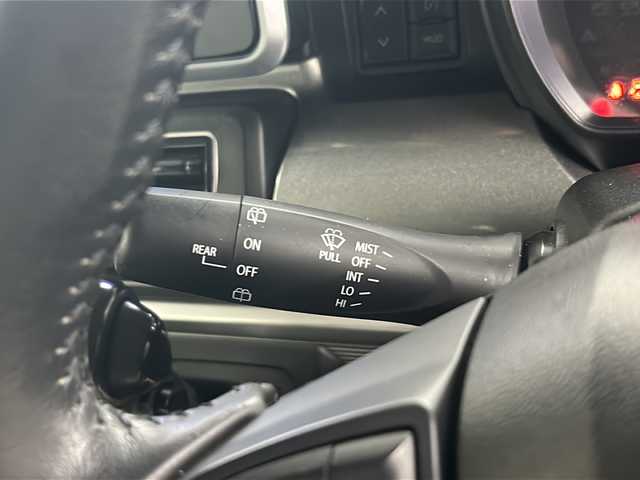 スズキ スペーシア ギア HYBRID XZ 長崎県 2018(平30)年 3.2万km スチールシルバーM 純正Panasonic7インチナビ（CN-RZ753W）/　　CD/DVD/BT/SD/iPod/USB//      MEMORY MUSIC/AM・FM/フルセグTV/全方位モニター用カメラパッケージ/　　・ヘッドアップディスプレイ/　　・進入禁止標識認識機能/　　・全方位モニター用カメラ/　　・USBソケット/　　・GPSアンテナ/　　・TV用アンテナ/スズキセーフティサポート/　　・デュアルセンサーブレーキサポート/　　・車線逸脱警報機能/　　・先行車発進お知らせ機能/　　・後退時ブレーキサポート/　　・リアパーキングセンサー/　　・誤発進抑制機能/　　・ふらつき警報機能/　　・ハイビームアシスト/　　・後方誤発進抑制機能/両側パワースライドドア/ビルトインETC/社外ドラレコ一体型デジタルインナーミラー/ルーフレール/スマートキー/プッシュスタート/リアサーキュレーター/リアサンシェード/シートバックテーブル/純正フロアマット/純正ドアバイザー/フォグ/取扱説明書/保証書