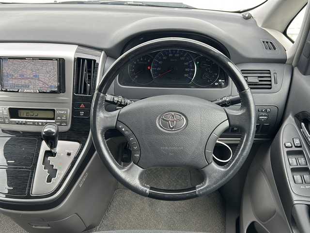 トヨタ アルファード Ｖ AS 三重県 2007(平19)年 6.3万km ホワイトパールクリスタルシャイン 社外ナビ /バックカメラ /ALPINE後席モニター /両側パワースライドドア /ETC /スペアキー /純正フロアマット /電動格納ミラー /純正アルミホイール /ダブルエアコン /純正フロアマット /オートライト/禁煙車