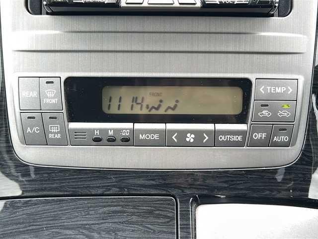 トヨタ アルファード Ｖ AS 三重県 2007(平19)年 6.3万km ホワイトパールクリスタルシャイン 社外ナビ /バックカメラ /ALPINE後席モニター /両側パワースライドドア /ETC /スペアキー /純正フロアマット /電動格納ミラー /純正アルミホイール /ダブルエアコン /純正フロアマット /オートライト/禁煙車