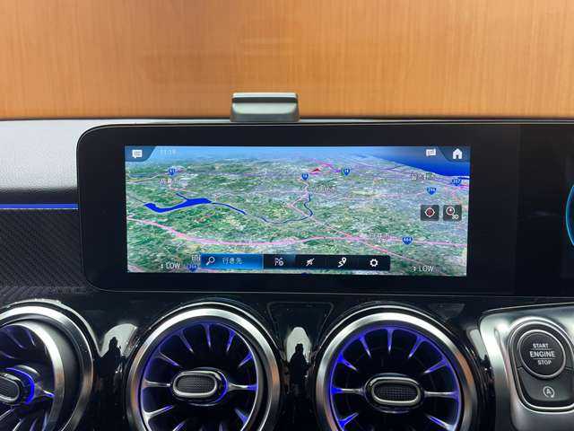 メルセデス・ベンツ Ｍ・ベンツ ＧＬＢ２００ｄ 4マチック AMGライン 千葉県 2021(令3)年 4.2万km デジタルホワイト 純正ナビ　/３６０°カメラ　/ＡＣＣ　/ＢＳＭ　/ハーフレザーシート　/シートヒーター　/パワーシート　/ＬＥＤヘッドライト　/ハイビームアシスト　/アンビエントライト　/電動リアゲート　/パーキングアシスト　/ドラレコ