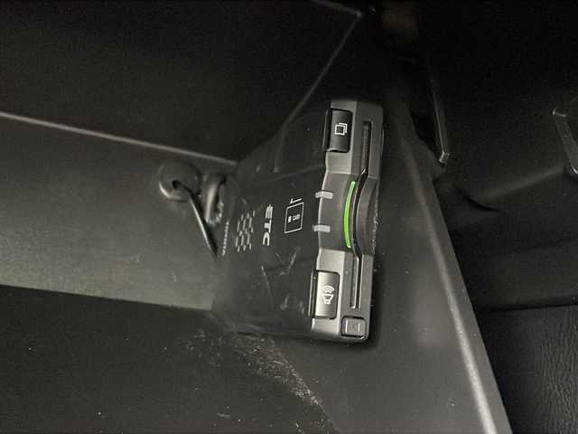 トヨタ ８６ GT 秋田県 2014(平26)年 4.4万km クリスタルホワイトパール モデリスタフルエアロ/純正ナビ/　CD　DVD　Bluetooth　SD再生　フルセグ/パドルシフト　/純正革巻きステアリング/アルミペダル/ETC/デュアルオートエアコン/バックカメラ/オートライト/横滑り防止/電動格納ミラー/純正17インチアルミ