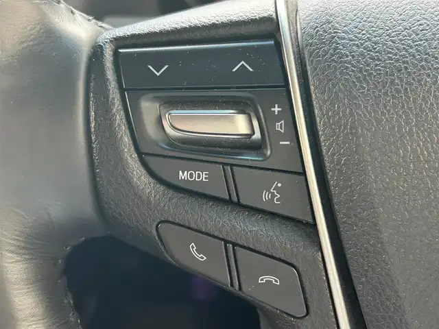 トヨタ アルファード S Cパッケージ 兵庫県 2018(平30)年 4.2万km ホワイトパールクリスタルシャイン 社外7インチナビ/10.1型アルパインFダウンモニター/(CD/DVD/BT/SD)/フルセグTV/ETC/バックカメラ/両側パワースライドドア/衝突軽減ブレーキ/コーナーセンサー/レーダークルーズコントロール/MTモード付AT/フルレザーシート/前席シートヒーター/前席エアーシート/パワーシート/パワーシートメモリ機能3/LEDヘッドライト/オートライト/オートハイビーム/フォグランプ/オートリトラミラー/スマートキー/ステアリングヒーター/ステアリングリモコン/革巻きステアリング