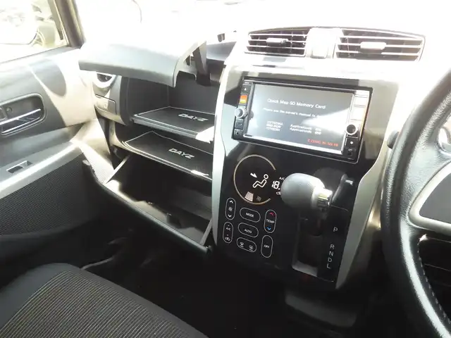 日産 デイズ ハイウェイスターG 千葉県 2013(平25)年 6万km プレミアムパープルP 純正メモリーナビ/【CD再生機能　Bluetooth接続】/アラウンドビューモニター/革巻きステアリング/ETC/HIDヘッドライト/フォグライト/ウインカーミラー/純正15インチアルミホイル/インテリジェントキー