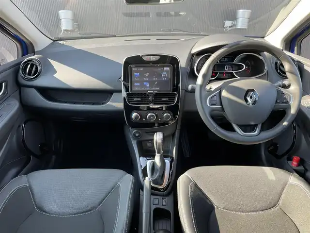 ルノー ルーテシア リミテッド 長野県 2019(令1)年 1.7万km 青 ６０台限定車/フォーカルスピーカー/ＴＶ/バックカメラ/ＥＴＣ/社外ナビ/純正１６インチＡＷ/クルーズコントロール/カードキー/パークセンサー/アイドリングストップ/純正ドアバイザー/ＵＳＢ/保証書・取説・スペアキー