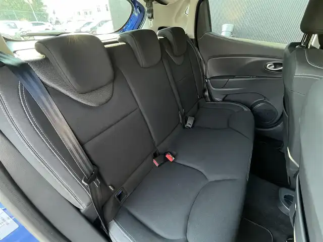 ルノー ルーテシア リミテッド 長野県 2019(令1)年 1.7万km 青 ６０台限定車/フォーカルスピーカー/ＴＶ/バックカメラ/ＥＴＣ/社外ナビ/純正１６インチＡＷ/クルーズコントロール/カードキー/パークセンサー/アイドリングストップ/純正ドアバイザー/ＵＳＢ/保証書・取説・スペアキー