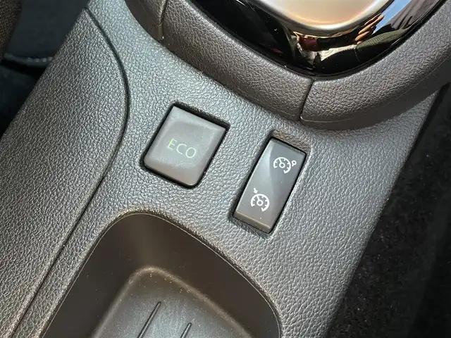 ルノー ルーテシア リミテッド 長野県 2019(令1)年 1.7万km 青 ６０台限定車/フォーカルスピーカー/ＴＶ/バックカメラ/ＥＴＣ/社外ナビ/純正１６インチＡＷ/クルーズコントロール/カードキー/パークセンサー/アイドリングストップ/純正ドアバイザー/ＵＳＢ/保証書・取説・スペアキー