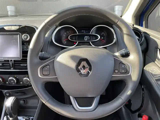 ルノー ルーテシア リミテッド 長野県 2019(令1)年 1.7万km 青 ６０台限定車/フォーカルスピーカー/ＴＶ/バックカメラ/ＥＴＣ/社外ナビ/純正１６インチＡＷ/クルーズコントロール/カードキー/パークセンサー/アイドリングストップ/純正ドアバイザー/ＵＳＢ/保証書・取説・スペアキー