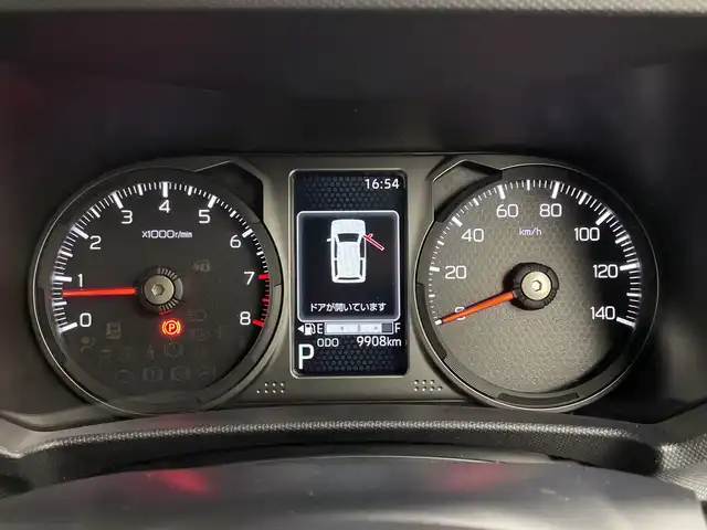 ダイハツ タフト G クロムベンチャー 鹿児島県 2025(令7)年 1万km レイクブルーメタリック ワンオーナー/スマートアシストIII/純正9型ディスプレイオーディオ/（フルセグ/Bluetooth/AM/FM）/AppleCarPlay/Android Auto/アイドリングストップ/スペアキー/ビルトインETC/バックカメラ/前方ドラレコーダー/純正フロアマット/両側パワースライドドア/純正15インチAW/前後コーナーセンサー/レーンキープアシスト/レーダークルーズコントロール/革巻ステアリング/オートホールド