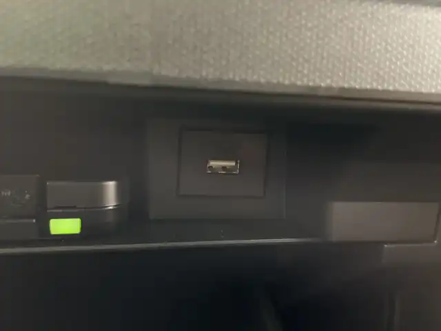 ダイハツ タフト G クロムベンチャー 鹿児島県 2025(令7)年 1万km レイクブルーメタリック ワンオーナー/スマートアシストIII/純正9型ディスプレイオーディオ/（フルセグ/Bluetooth/AM/FM）/AppleCarPlay/Android Auto/アイドリングストップ/スペアキー/ビルトインETC/バックカメラ/前方ドラレコーダー/純正フロアマット/両側パワースライドドア/純正15インチAW/前後コーナーセンサー/レーンキープアシスト/レーダークルーズコントロール/革巻ステアリング/オートホールド