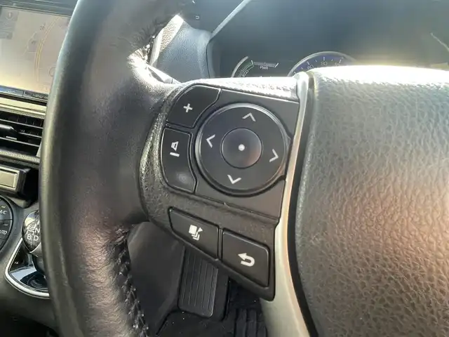 トヨタ ヴォクシー ハイブリッド V 千葉県 2015(平27)年 14.4万km ブラック ユーザー買取車両/クリアランスソナー/純正9インチナビ/・フルセグ/BT/DVD/CD/バックカメラ/ステアリングスイッチ/ETC/両側パワースライドドア/LEDヘッドライト/オートライト/スマートキー/プッシュスタート/電動格納ミラー