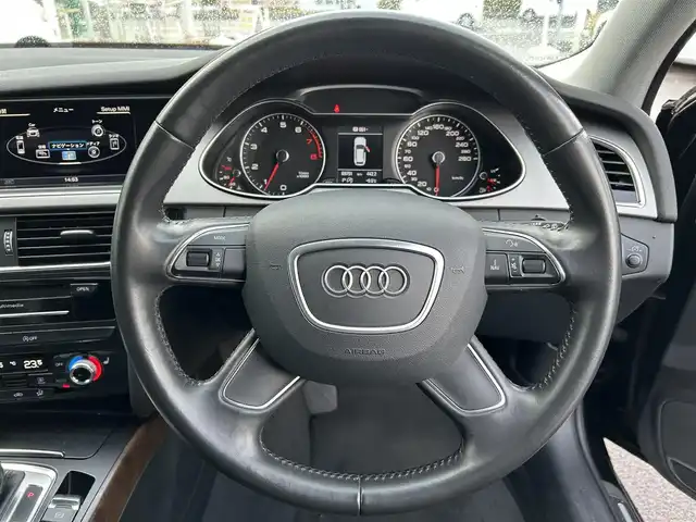 アウディ Ａ４ アバント 2．0 TFSI 福島県 2013(平25)年 7万km 黒 純正ナビゲーション/・フルセグTV/SD/BT/CD/DVD/FM/AM/・バックカメラ/・前後ドライブレコーダー/ビルトインETC/レザーシート/・D+N席パワーシート/・D+N席シートヒーター/革張りステアリング/・ステアリングスイッチ/シガーライター/電子パーキング/コーナーセンサー/アイドリングストップ/横滑り防止装置/プッシュスタート/・スマートキー/電動格納ミラー/・ウィンカーミラー/LEDヘッドライト/・オートライト/・フォグランプ/フロアマット