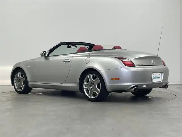 レクサス ＳＣ 430 埼玉県 2006(平18)年 5.4万km コスモシルバー メーカーナビ　マークレビンソンプレミアムサウンド　赤レザーシート ワンオーナー シートヒーター パワーシート シートメモリー キセノンヘッドライト クルーズコントロール AFS ドラレコ