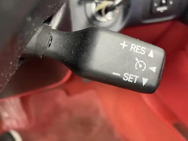 レクサス ＳＣ 430 埼玉県 2006(平18)年 5.4万km コスモシルバー メーカーナビ　マークレビンソンプレミアムサウンド　赤レザーシート ワンオーナー シートヒーター パワーシート シートメモリー キセノンヘッドライト クルーズコントロール AFS ドラレコ