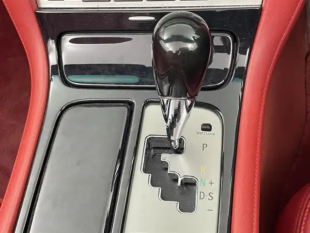 レクサス ＳＣ 430 埼玉県 2006(平18)年 5.4万km コスモシルバー メーカーナビ　マークレビンソンプレミアムサウンド　赤レザーシート ワンオーナー シートヒーター パワーシート シートメモリー キセノンヘッドライト クルーズコントロール AFS ドラレコ