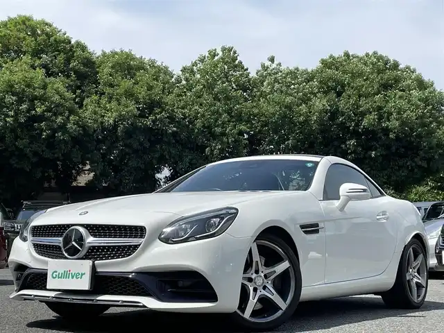 メルセデス・ベンツ ＳＬＣ１８０ スポーツ 東京都 2016(平28)年 2.6万km ポーラホワイト 外部検査済み/レーダーセーフティパッケージ/レッドステッチ入黒本革シート/・パワーシート/シートヒーター（全席）/COMANDシステム/・フルセグTV/DVD/Bluetoothオーディオ/・USBオーディオ/AndroidAuto/Apple CarPlay/バックカメラ/純正18インチAW/ビルトインETC/取扱説明書/保証書/スペアキー1本
