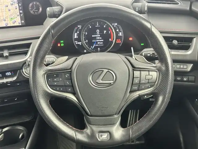 レクサス ＵＸ 200 Fスポーツ 愛知県 2019(令1)年 8.2万km グラファイトブラックガラスフレーク ワンオーナー　/ナビ　/全方位カメラ　/レザーシート　/ＨＵＤ　/ＢＳＭ　/シートヒーター　/パワーシート　/ステアリングヒーター　/パドルシフト　/ドラレコ　/ＥＴＣ２．０　/ＵＳＢ　/ＡＵＸ　/アルミホイール　/カードキー有
