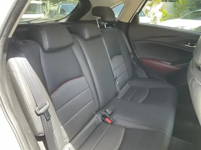 マツダ ＣＸ－３ XD ツーリング 兵庫県 2015(平27)年 10.3万km クリスタルホワイトパールマイカ (株)IDOMが運営する【じしゃロン西宮店】の自社ローン専用車両になります。こちらは現金またはオートローンご利用時の価格です。自社ローンご希望の方は別途その旨お申付け下さい/＊ETC/＊バックカメラ/＊アイドリングストップ/＊クルーズコントロールあり/＊USBあり/＊フルセグ/＊ドラレコ/＊横滑り防止装置/＊オートライト/＊衝突被害軽減システム
