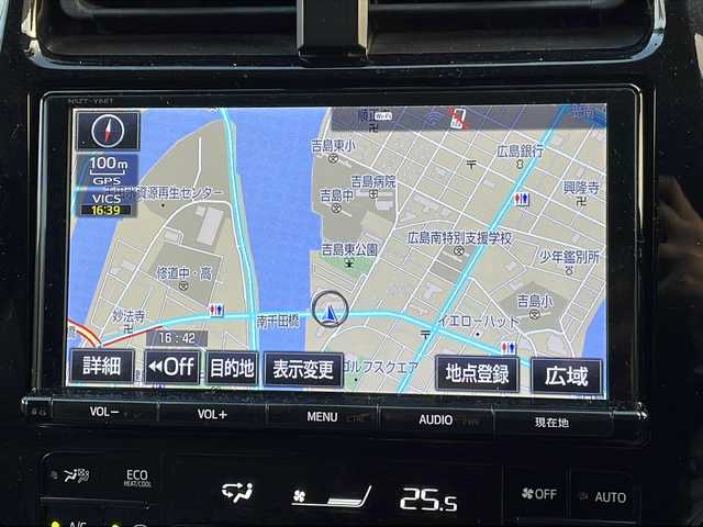 トヨタ プリウス ＰＨＶ S 広島県 2017(平29)年 12万km ホワイトパールクリスタルシャイン 禁煙/純正９型ナビ（NSZT-Y66T）/バックカメラ/前後ドラレコ/ステアヒーター/シートヒーター前席/シートカバー/ルーフ太陽光パネル/スマートキー