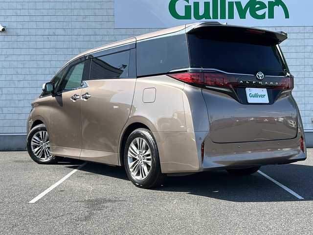 トヨタ アルファード Z 栃木県 2024(令6)年 0.1万km ゴールド 純正ナビ/フルセグＴＶ/Ｂｌｕｅｔｏｏｔｈ/Ｔｃｏｎｎｅｃｔ/アラウンドビューモニター/デジタルインナーミラー/フリップダウンモニター/ガラスルーフ/両側パワースライドドア/パワーバックドア/ＥＴＣ/クルーズコントロール/ステアリングヒーター/レザーシート/パワーシート/シートヒーター/ベンチレーション/オットマン/置くだけ充電/純正アルミホイール/トヨタセーフティセンス/レーンキープアシスト/パーキングアシスト/オペレーティングシステム/コーナーセンサー/衝突被害軽減システム